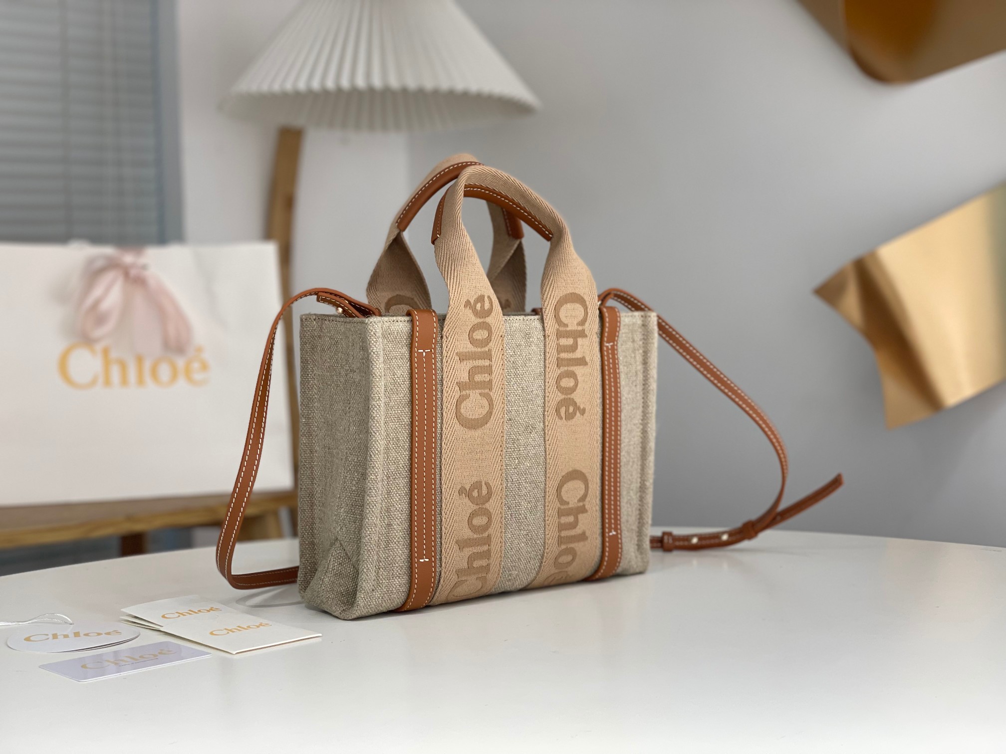 Chloe Small Woody Tote Bag In Linen